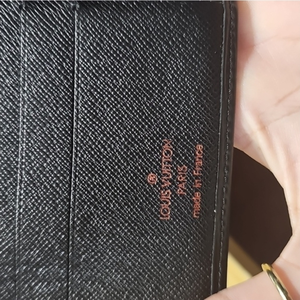 Louis Vuitton Black Epi Leather Compact Wallet Mint Condition!!! - Picture 5 of 6